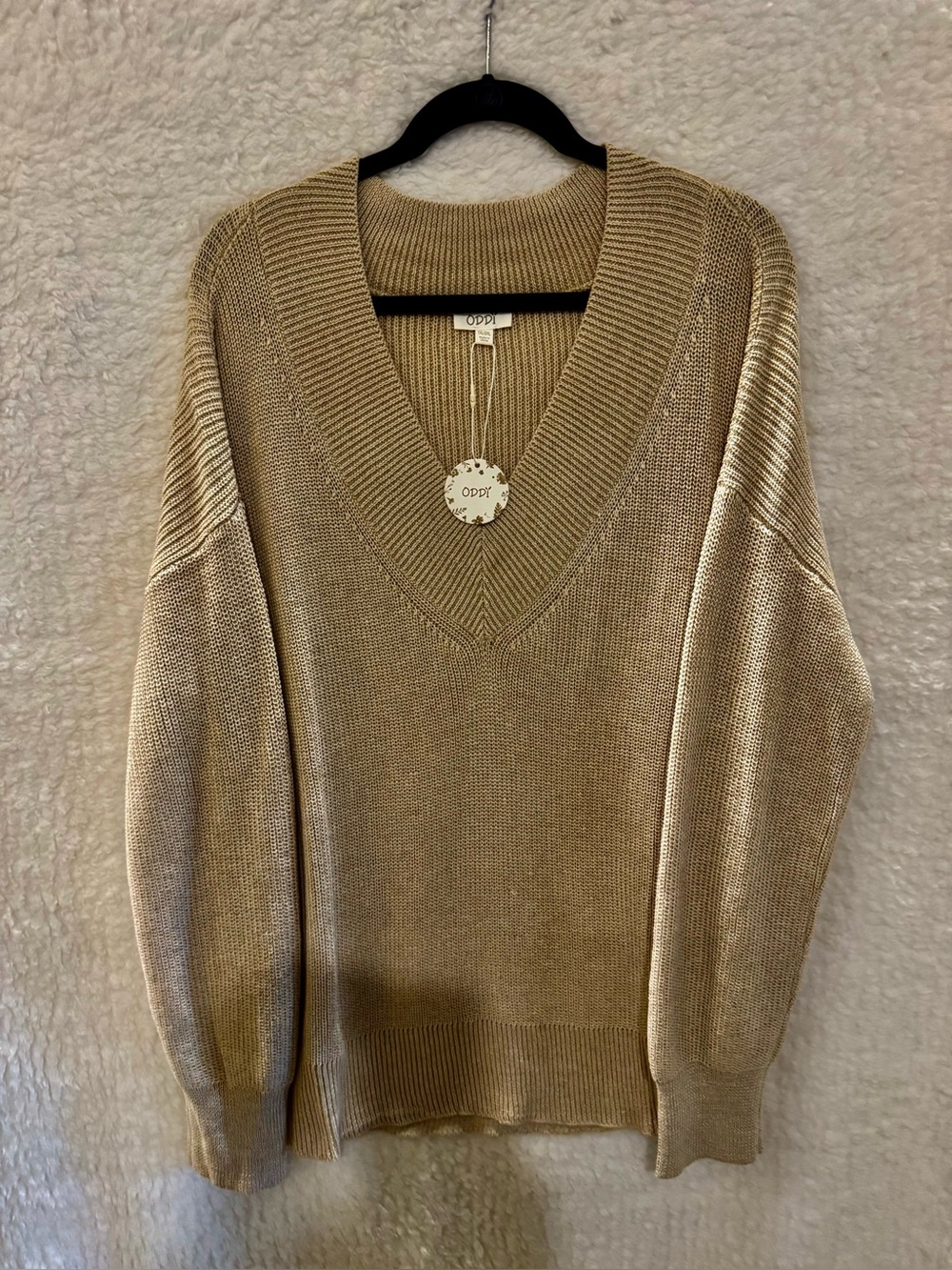 Women’s V-Neck Sweater in Beige